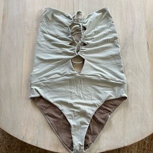 ✖️[SOLD]✖️ACACIA